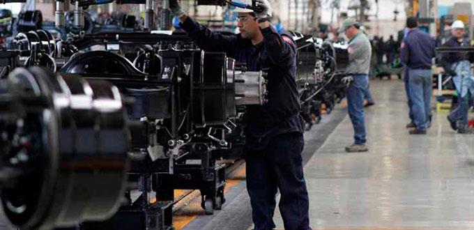 Retrocede confianza empresarial en mayo