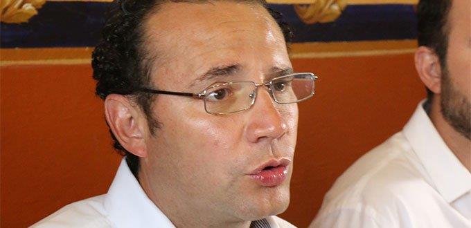 Xavier Nava presenta denuncia contra la Alcaldía por falsificación de documentos