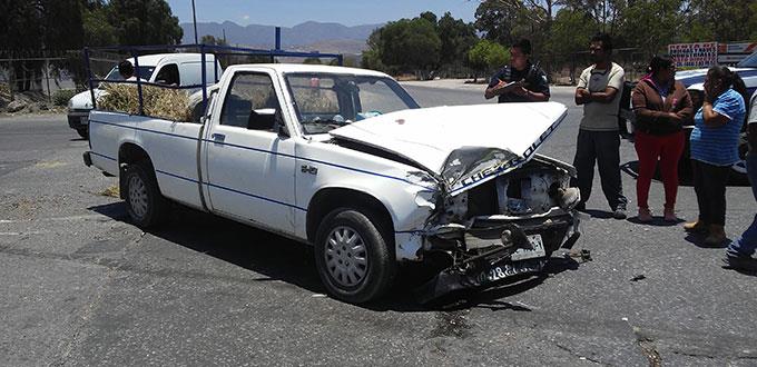 Imprudencia, causa de choque en la Zona Industrial