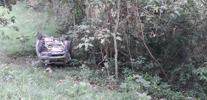 Jóvenes se accidentan al regresar de un baile en Tamasopo