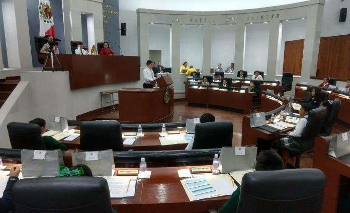 Pobreza, inseguridad y falta de inversión en la educación, los reclamos de los niños diputados