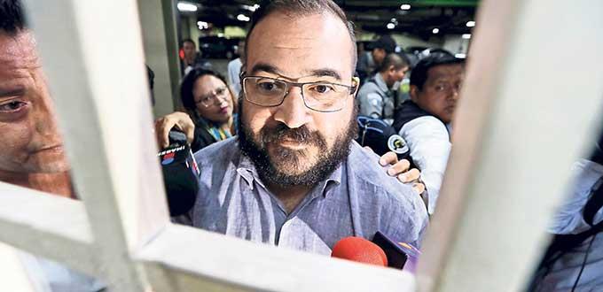 Abren vía para detención de suegra de Javier Duarte