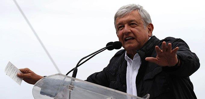 Nuevo Aeropuerto es viable y conveniente, dice López Obrador a empresarios