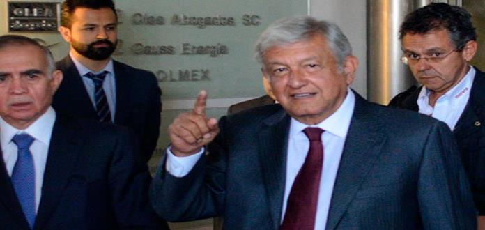 En vez de sacar adelante a Pemex, lo hundieron: AMLO