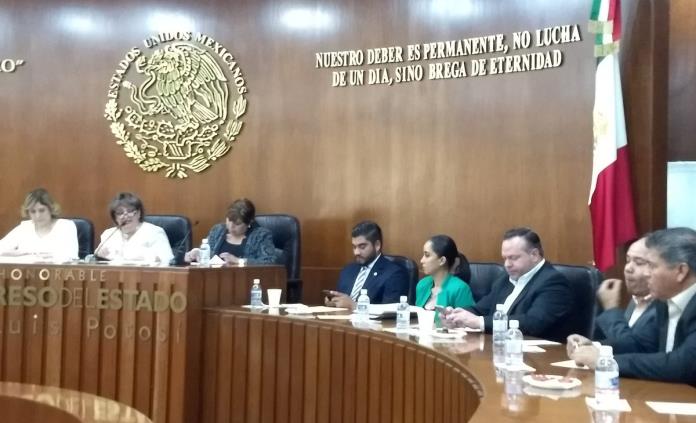 Cuestionan diputados a secretaria de Salud por obras inconclusas en el Hospital de Rioverde