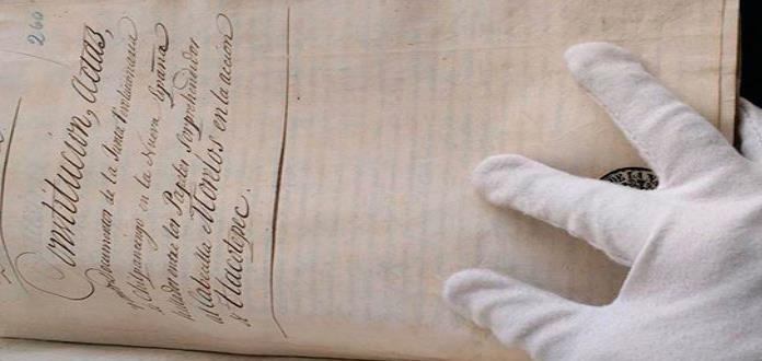 Carta de Kahlo, documentos de Morelos y acta de Villa, entre joyas exhibidas por AGN