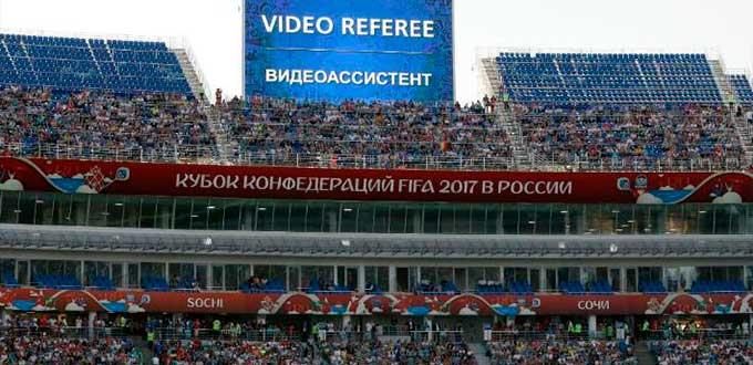 VAR será sólo un apoyo a silbantes en Mundial Rusia 2018, considera FIFA
