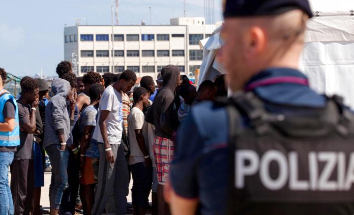 Malta e Italia rechazan recibir a migrantes rescatados