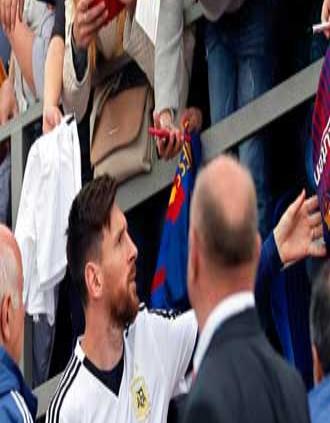 Messi desata la locura en el primer entrenamiento abierto de Argentina