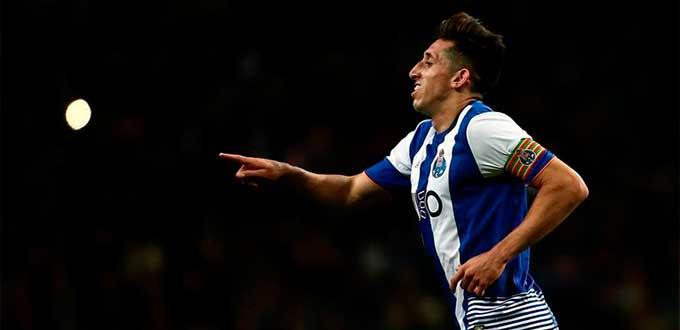 Héctor Herrera anotó el mejor gol de la temporada en Portugal