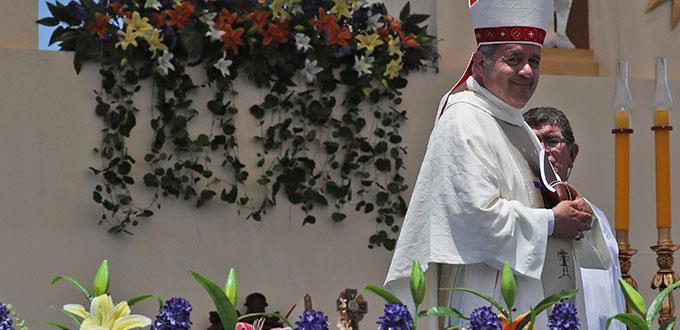 Papa Francisco inicia purga en Iglesia chilena