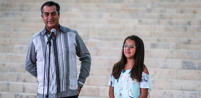 Me voy a echar a los tres: “El Bronco”