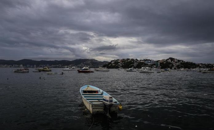 Mazatlán mantiene navegación cerrada ante huracán Bud