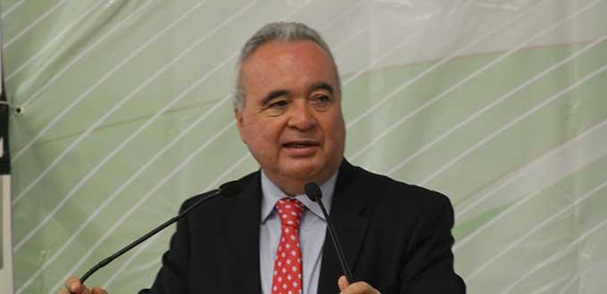 Escuelas no deben negar la entrega de papeles: SEGE