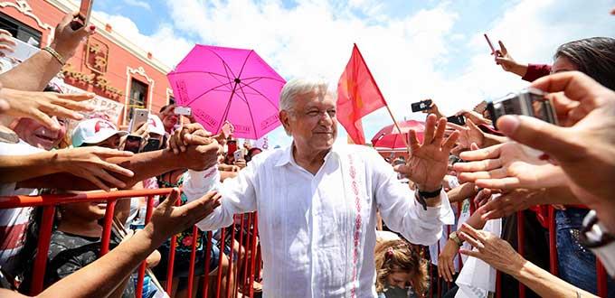 L. Obrador acepta que dio contratos a Rioboó