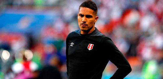 ¿Por qué Paolo Guerrero fue suplente con Perú?