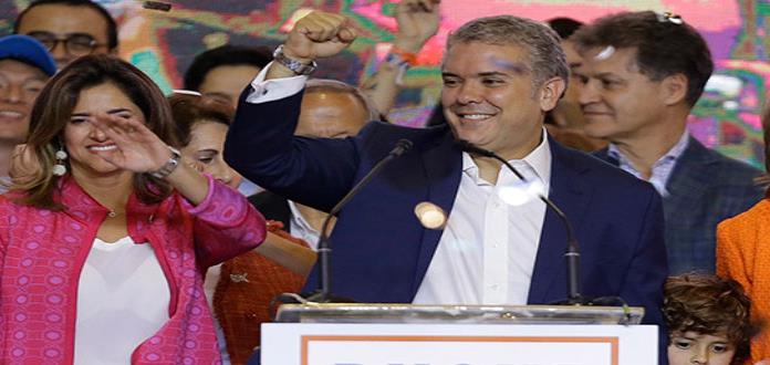 Iván Duque gana presidencia de una Colombia dividida