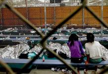 Migrantes demandan a Texas por haberlos tenido encarcelados sin el debido proceso