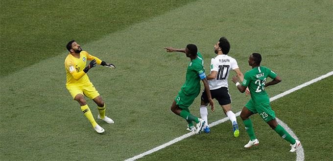 Arabia Saudita vence de último minuto a Egipto