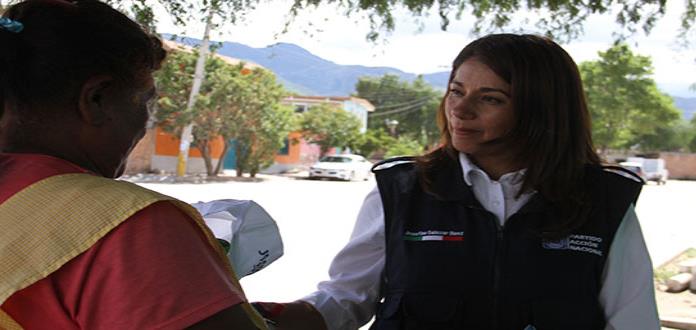 Josefina Salazar cierra campaña