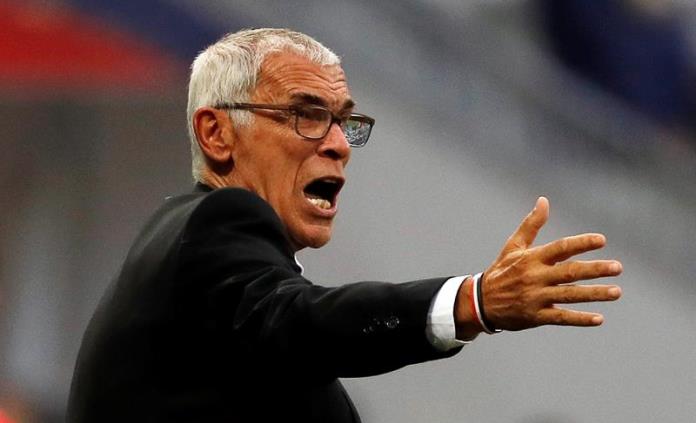 Selección de Egipto termina relación con técnico Héctor Cúper