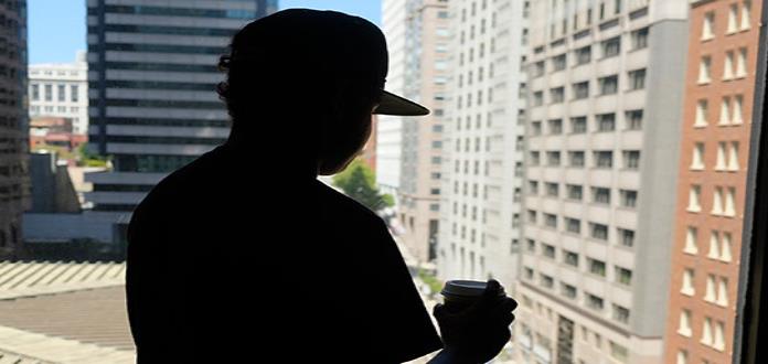 Joven hondureño denuncia abusos en centro de detención EEUU