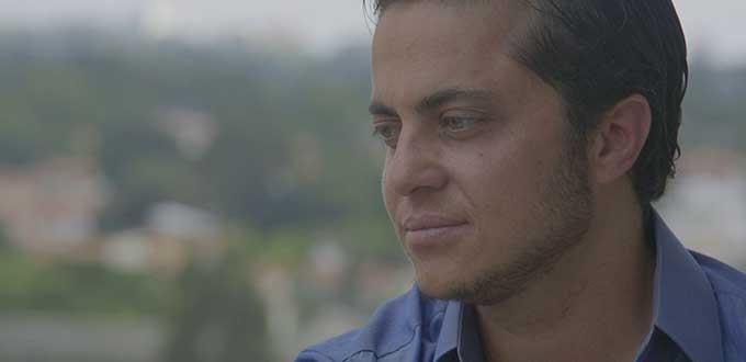 Llega a la televisión serie “Fuera del armario”