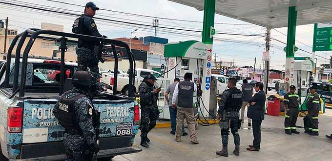 Profeco verifica gasolineras con apoyo de la PF