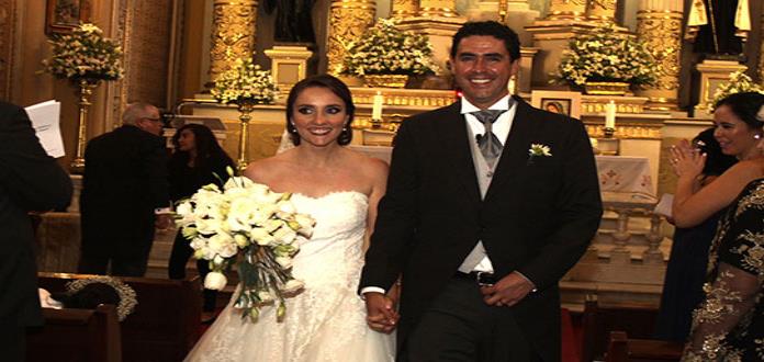 Lolys Villanueva Arredondo y Carlos Martínez García efectuaron sus esponsales