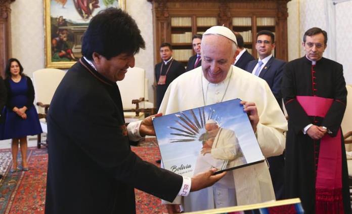 El Papa Francisco y Evo Morales comentan el mundial de Rusia