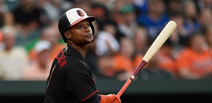 Orioles vence a Medias Rojas con HRs de Schoop y Beckham