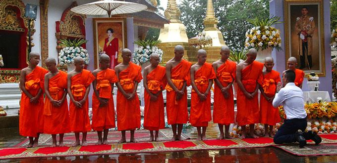 ¿Por qué los niños rescatados en Tailandia fueron ordenados como monjes budistas?