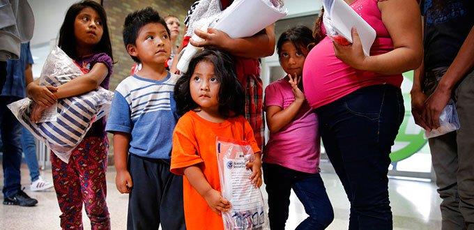 Familias migrantes serán reunidas a tiempo, asegura gobierno de EEUU