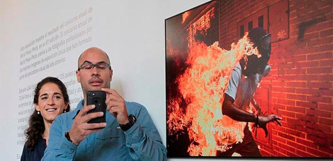 Ganador del World Press Photo llama a mujeres y latinos a hacer fotoperiodismo