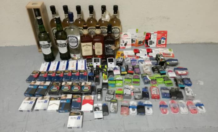 Maleante atraca Oxxo; llevaba varios productos con un valor total de 63 mil pesos