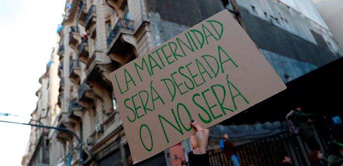 Campaña por aborto legal pide al Senado argentino no empañar el debate