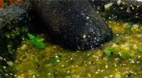 C&oacute;mo curar un molcajete antes de usarlo por primera vez