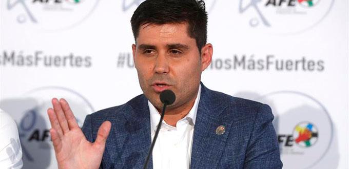 Futbolistas irían a huelga si liga española no da marcha atrás a decisión de jugar partidos oficiales en EEUU