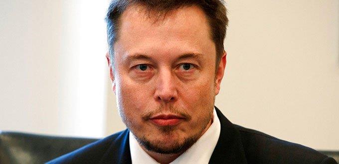 Buzo británico que participó en rescate de niños tailandeses demanda a Elon Musk por decirle “pedófilo”