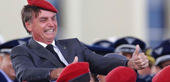 El ultraderechista Bolsonaro sube en las encuestas a unos días de las elecciones en Brasil