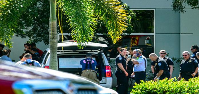 Desalojan oficina de congresista demócrata en Florida por paquete sospechoso