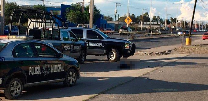Investigan a policía de Soledad por muerte de un hombre en Periférico y carretera a Rioverde