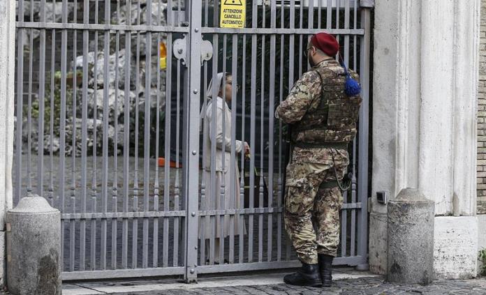 Restos encontrados en Nunciatura en Roma pertenecerían a dos personas desaparecidas en 1983