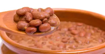 Cómo usar el vinagre de manzana para mejorar la digestión de legumbres