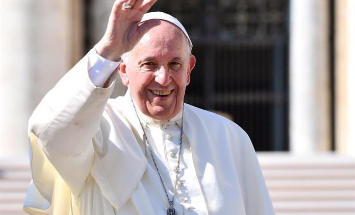 El Papa anima a colocar árbol y el nacimiento, “símbolos fascinantes”