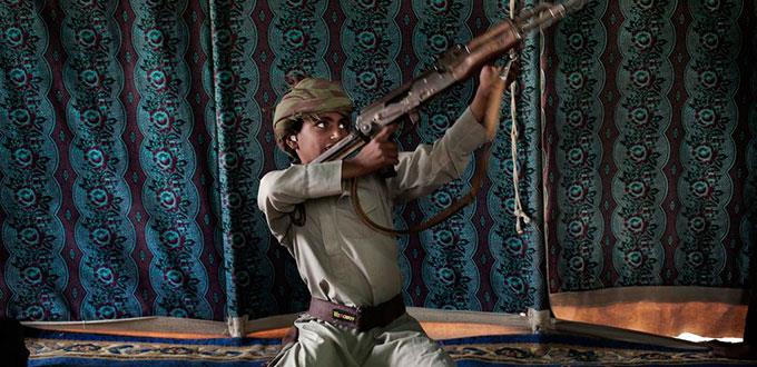 Niños-soldados que matan y mueren en la guerra civil de Yemen