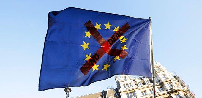 Las fisuras entre conservadores británicos se hacen notar en la carrera por el brexit