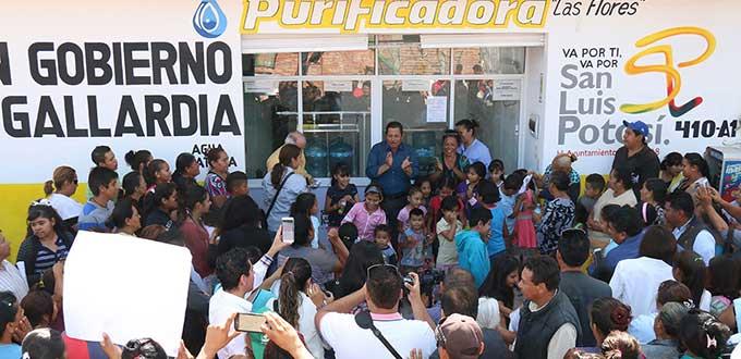Proveedores y dueños de purificadoras y tortillerías estaban en nómina gallardista: Nava