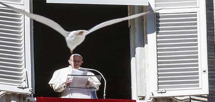 El Papa fustiga los vicios de la política, la xenofobia y el racismo