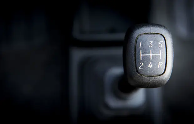 Entérate | ¿A qué velocidad hacer los cambios en el auto?